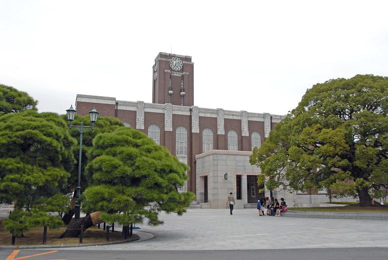 京都 市立 芸術 大学 偏差 値